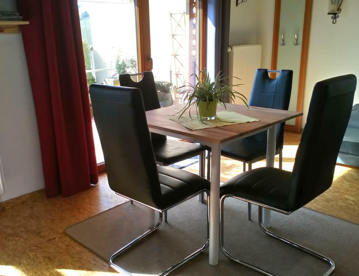 Apartment Mit Gartenblick Eckersdorf Bagian luar foto
